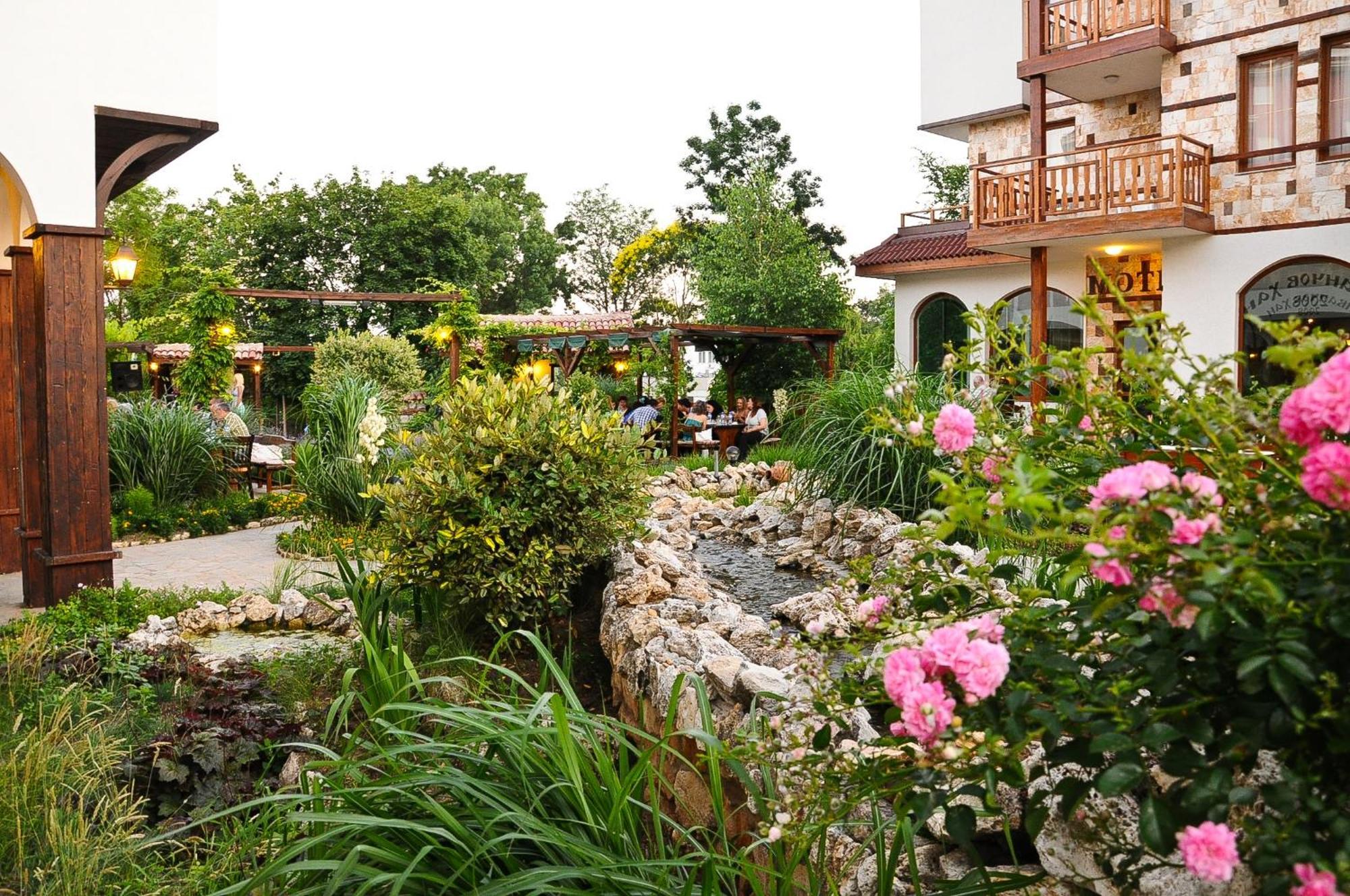 Hotel Hanat Szent Konstantin és Elena Kültér fotó